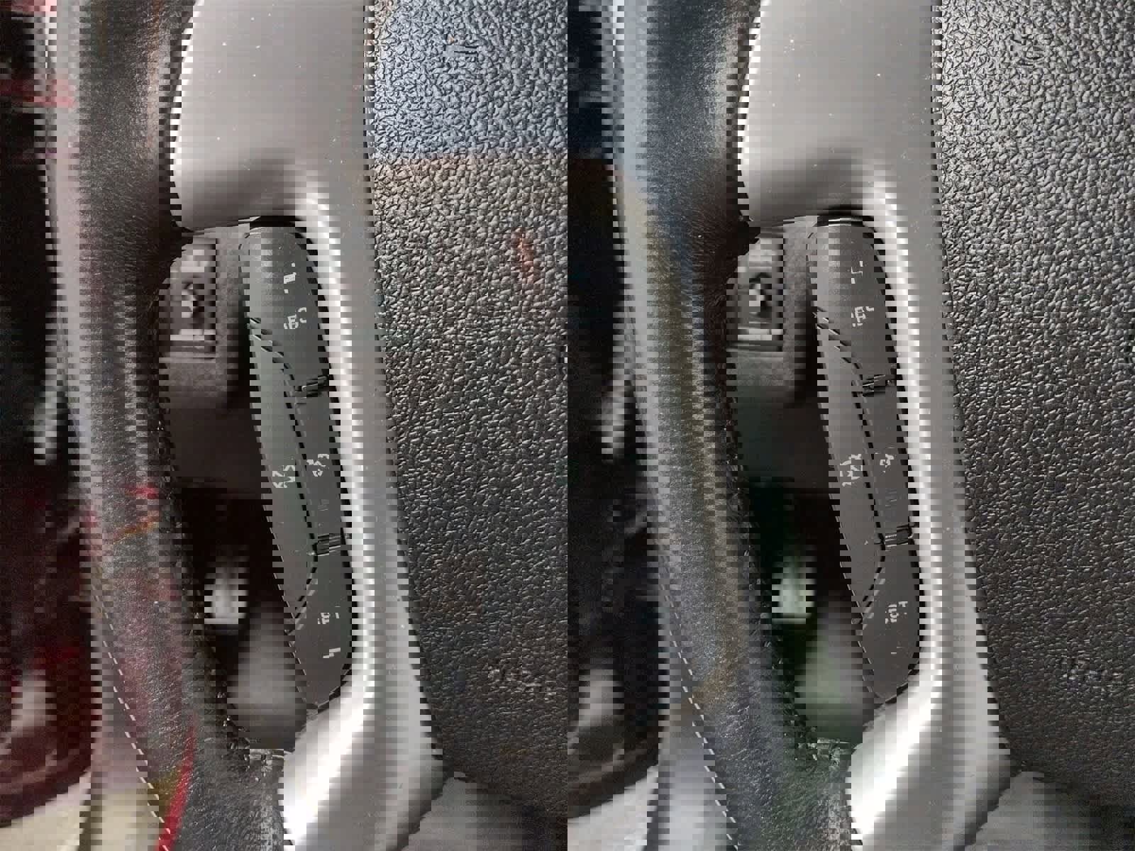 Used 2016 GMC Acadia SLT image 24