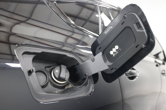 Used 2025 BMW X6 M60i w/ Parking Assistance Package AWD/4WD image 19