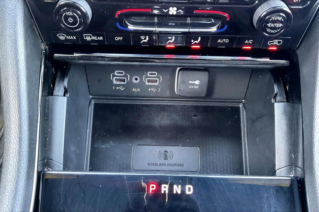 Certified 2023 Jeep Grand Cherokee L Laredo image 18