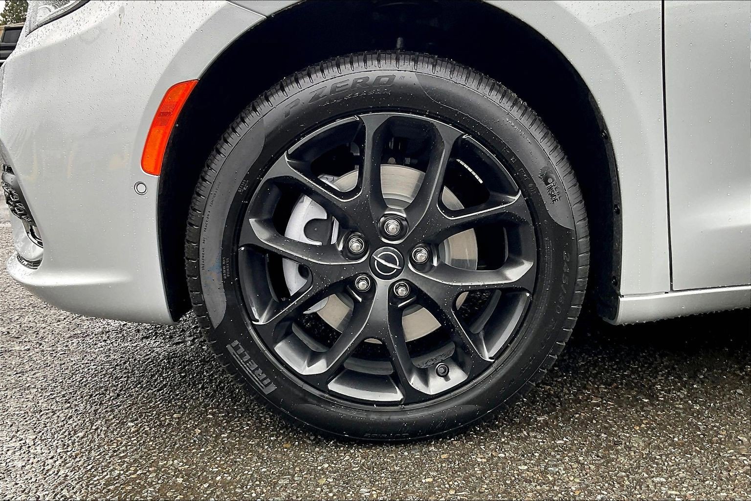 New 2026 Chrysler Pacifica Limited w/ S Appearance Package image 12