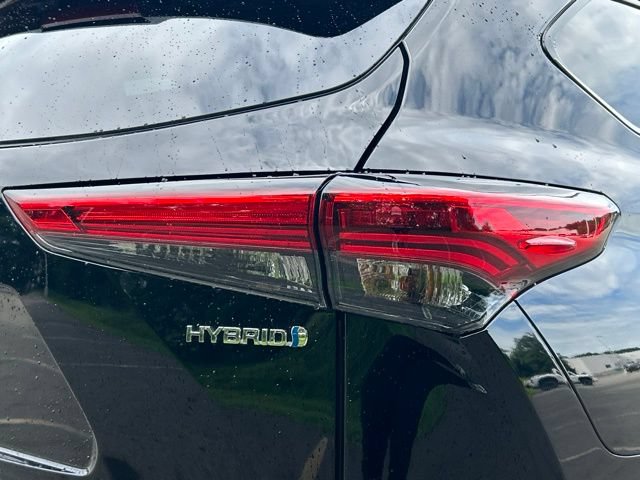 Used 2022 Toyota Highlander Bronze Edition AWD/4WD image 17