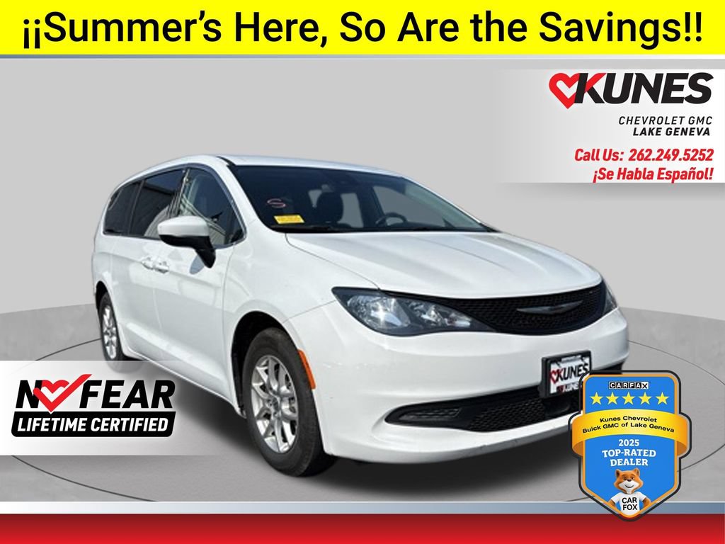 Used 2023 Chrysler Voyager LX FWD image 1