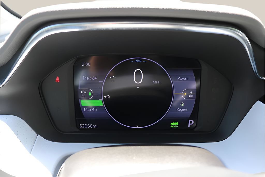 Used 2023 Chevrolet Bolt EUV Premier FWD image 27