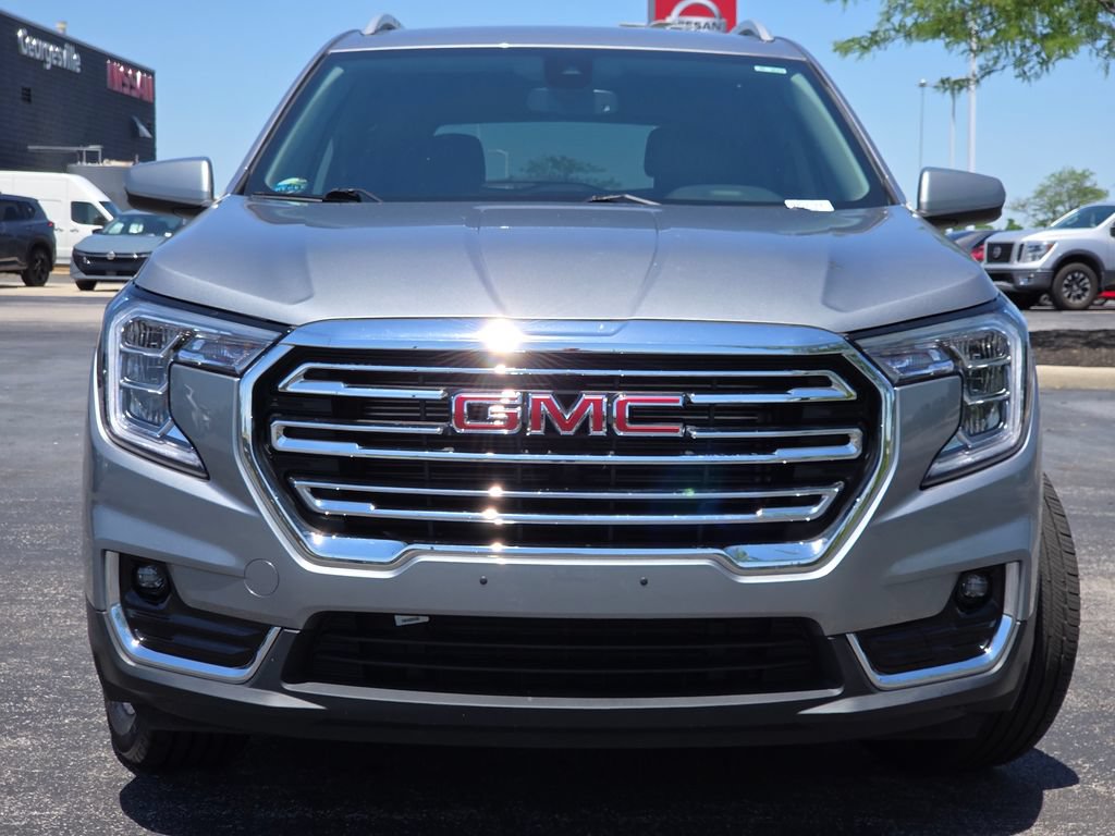 Used 2024 GMC Terrain SLT AWD/4WD image 10