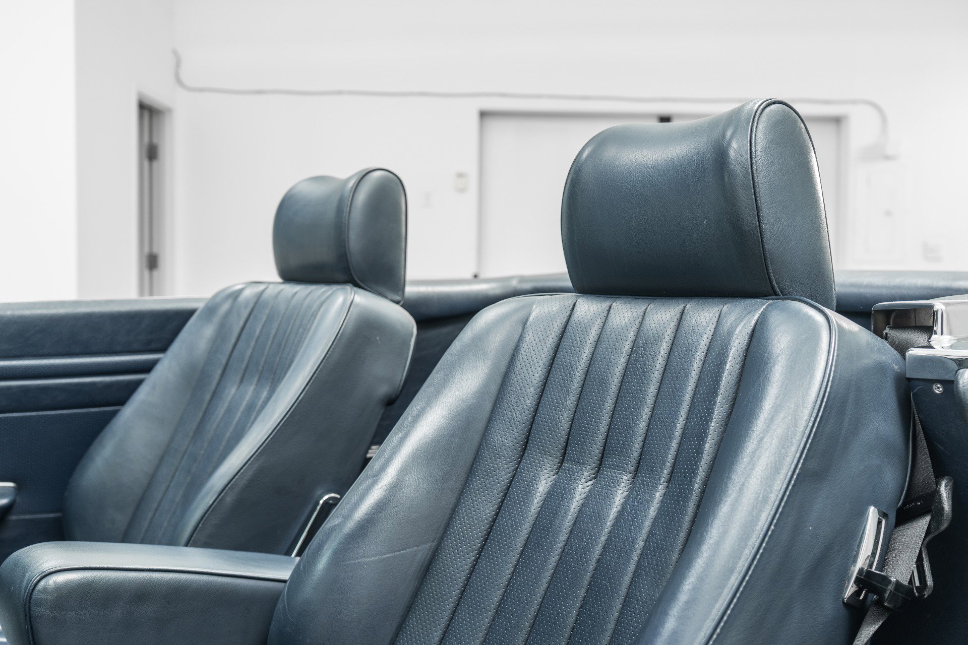 Used 1987 Mercedes-Benz 560 SL image 28