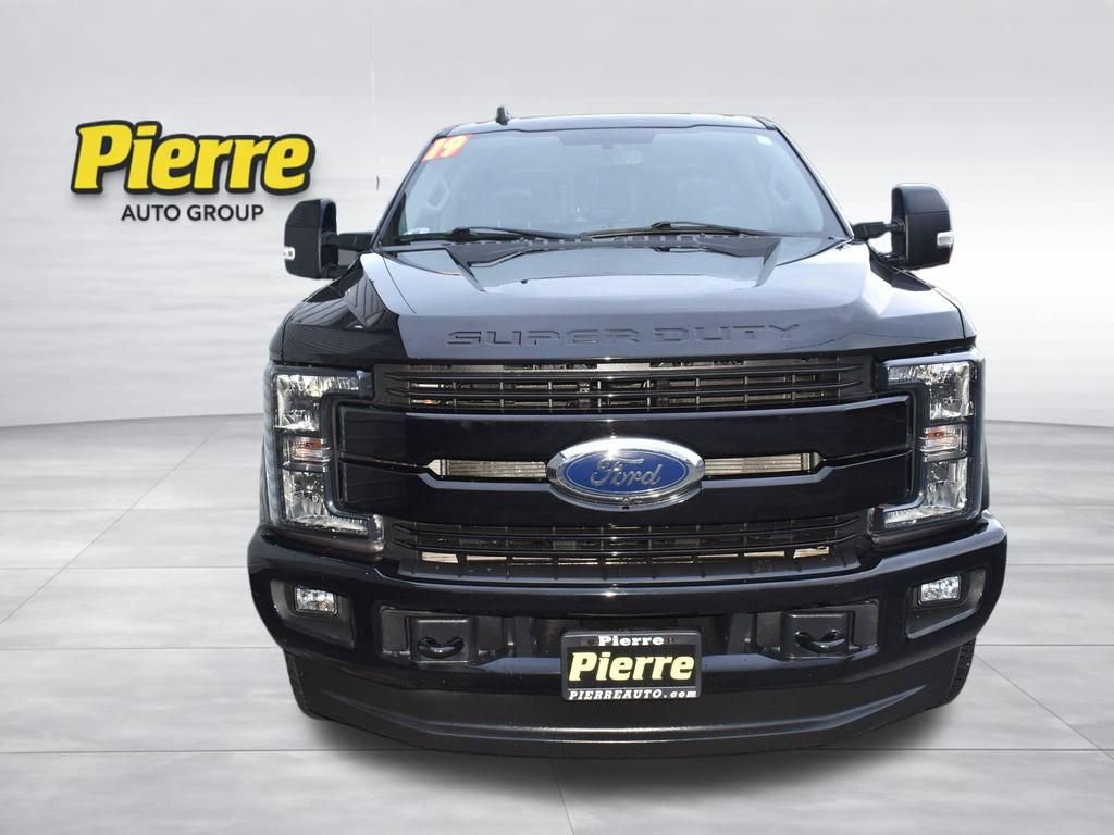 Used 2019 Ford F250 Lariat image 2