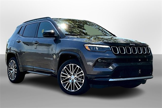 Certified 2024 Jeep Compass Limited w/ Elite Group image 1