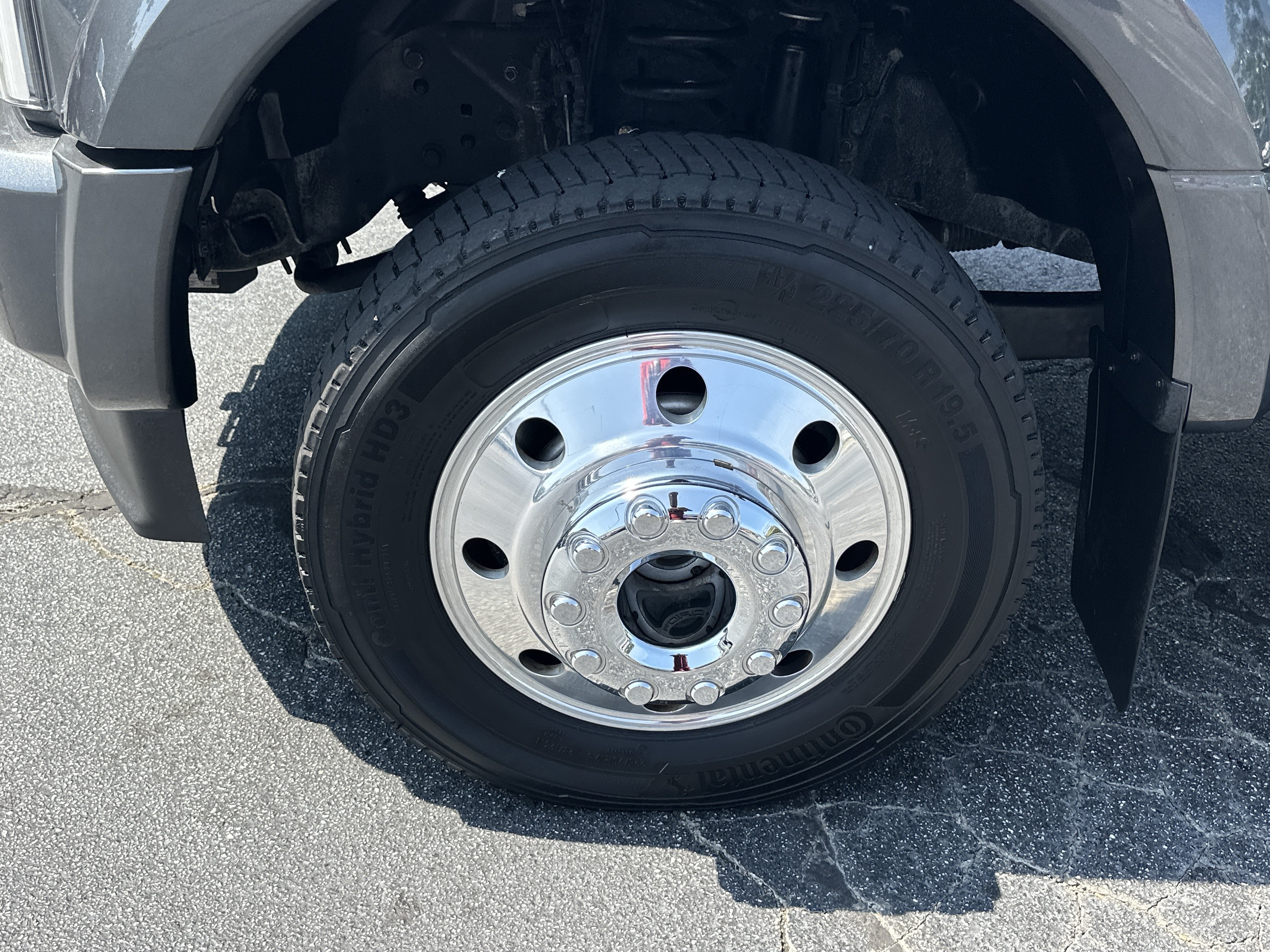 Used 2020 Ford F450 Limited w/ FX4 Off-Road Package AWD/4WD image 13