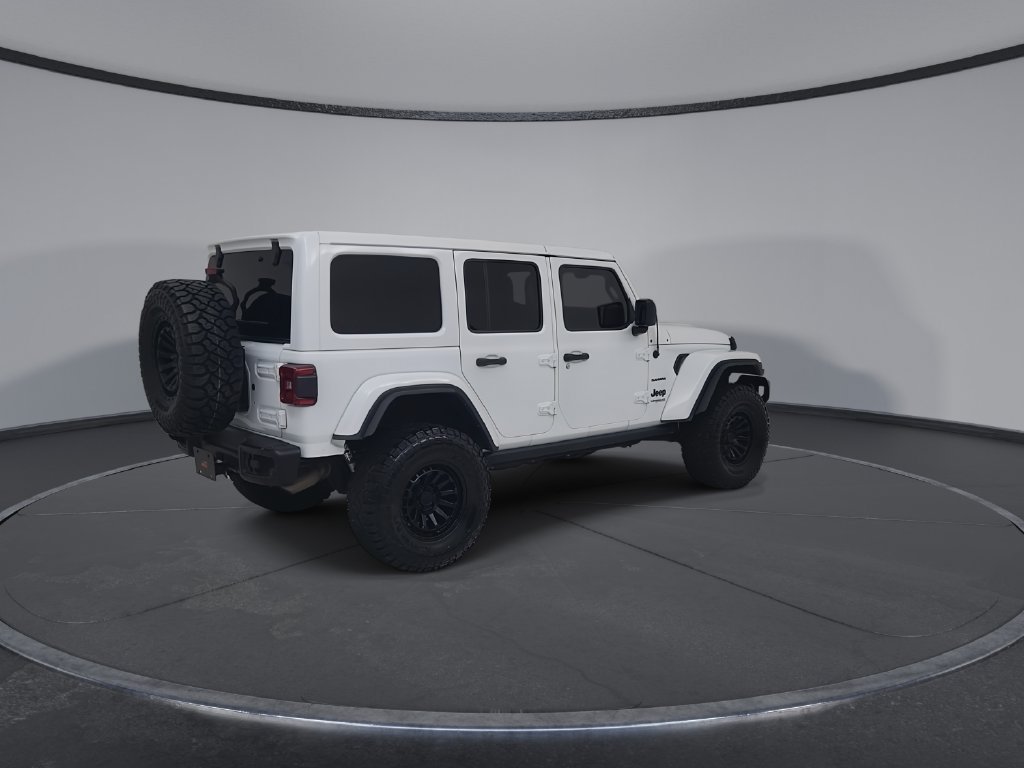 Used 2018 Jeep Wrangler Unlimited Sahara AWD/4WD image 18