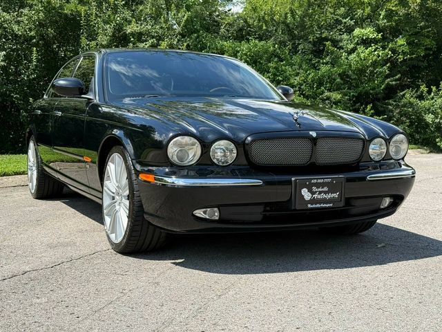 Used 2005 Jaguar XJ8 RWD image 11
