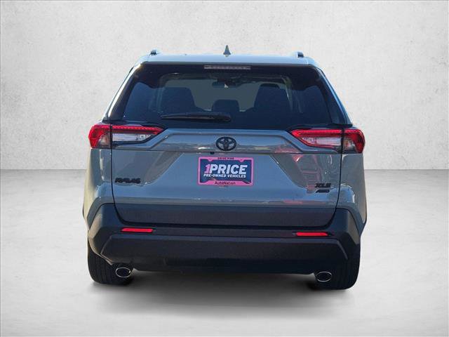 Used 2022 Toyota RAV4 XLE image 7