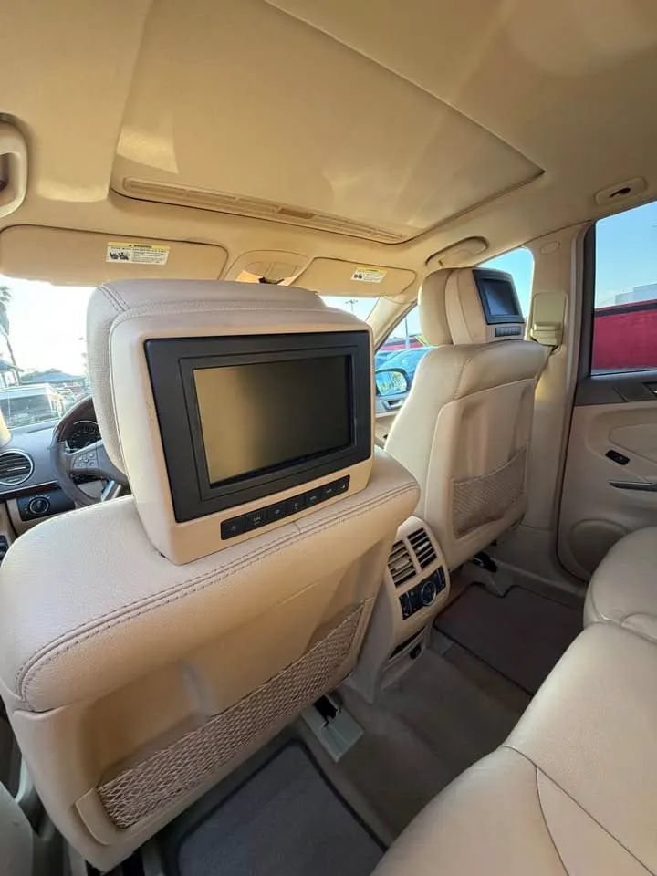 Used 2008 Mercedes-Benz GL 550 4MATIC image 9