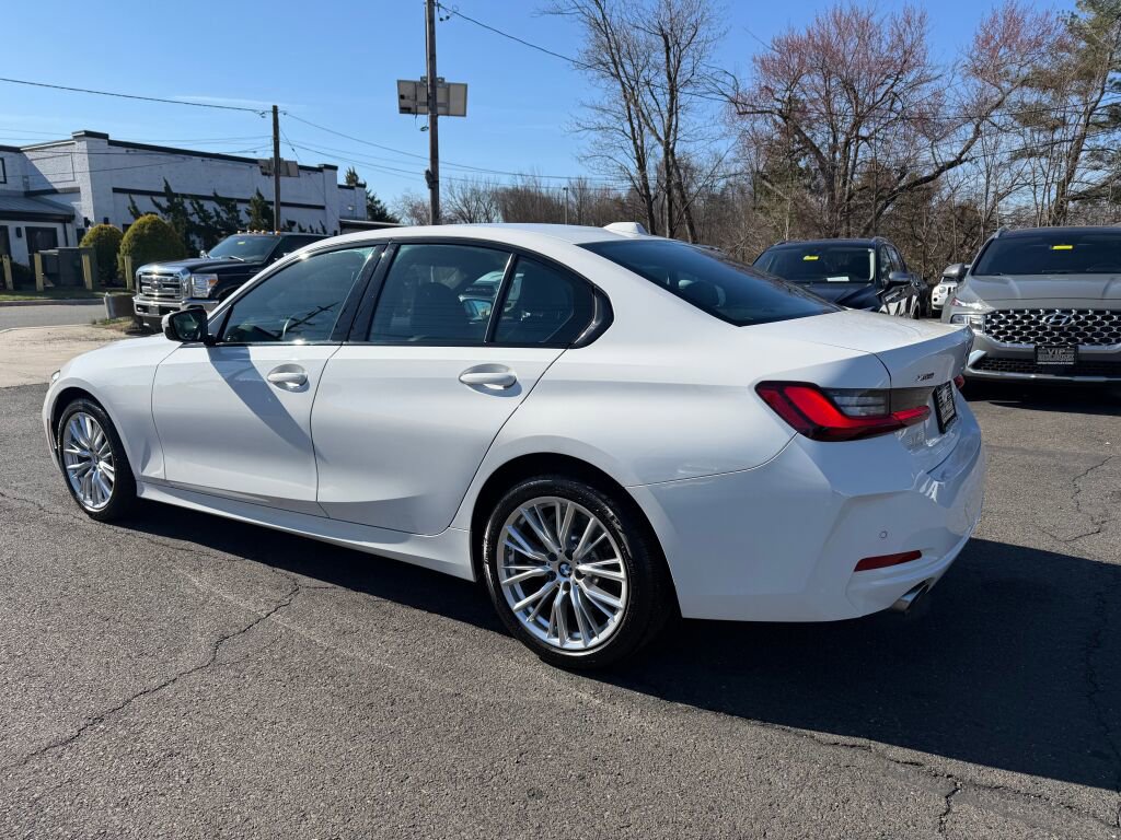 Used 2023 BMW 330i xDrive Sedan w/ Premium Package image 5