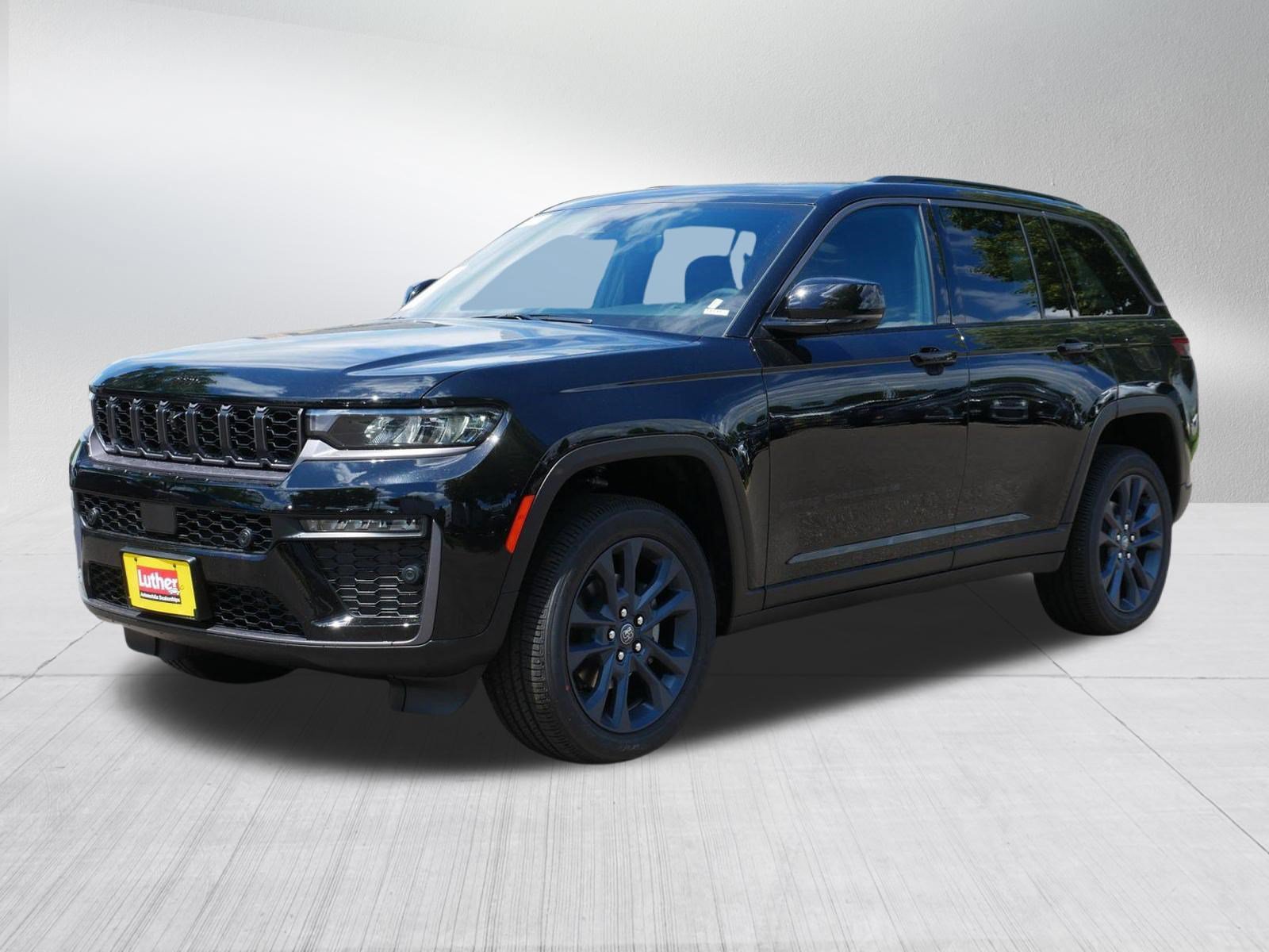 New 2026 Jeep Grand Cherokee Limited AWD/4WD image 3