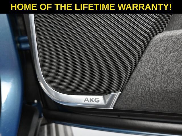 Used 2025 Cadillac Escalade Sport Platinum w/ LPO, Floor Liner Package AWD/4WD image 64
