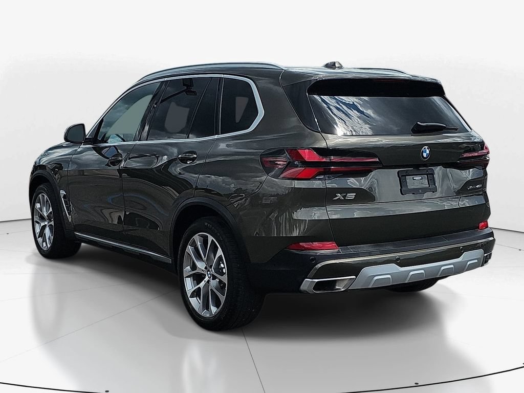 Used 2024 BMW X5 xDrive40i AWD/4WD image 8