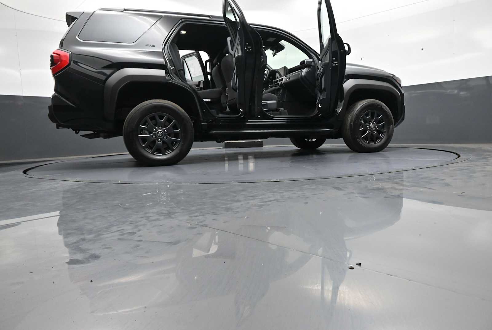 Certified 2025 Toyota 4Runner SR5 AWD/4WD image 47