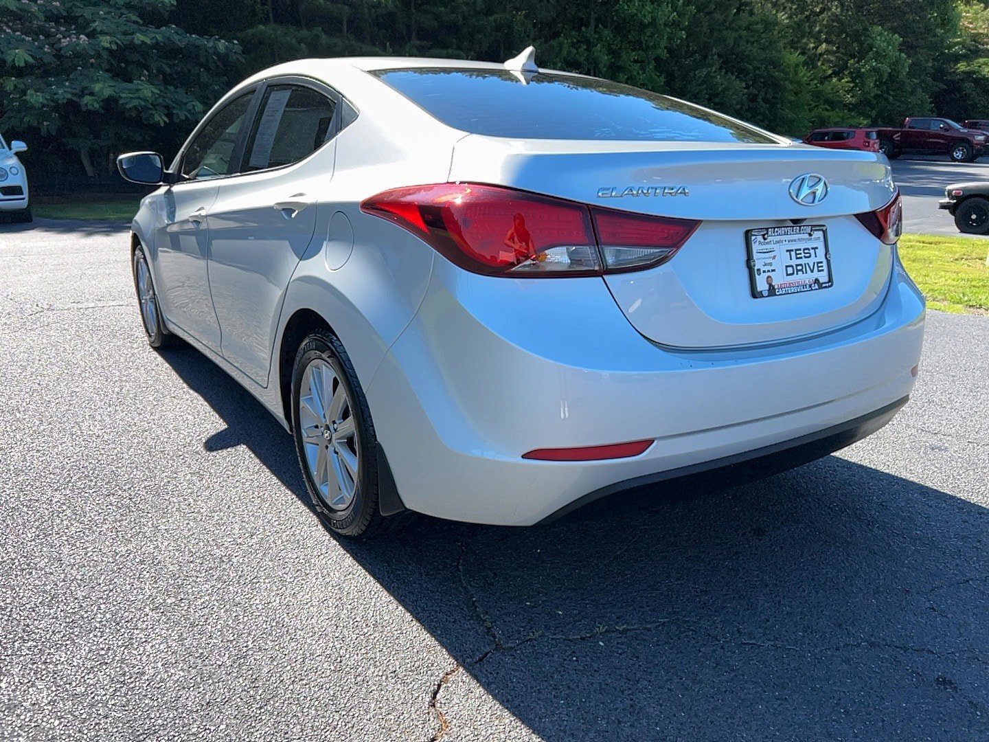 Used 2015 Hyundai Elantra SE w/ Option Group 03 FWD image 7