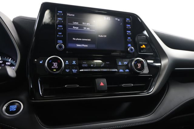 Used 2021 Toyota Highlander XLE AWD/4WD image 26