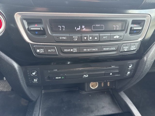 Used 2017 Honda Pilot Elite image 26