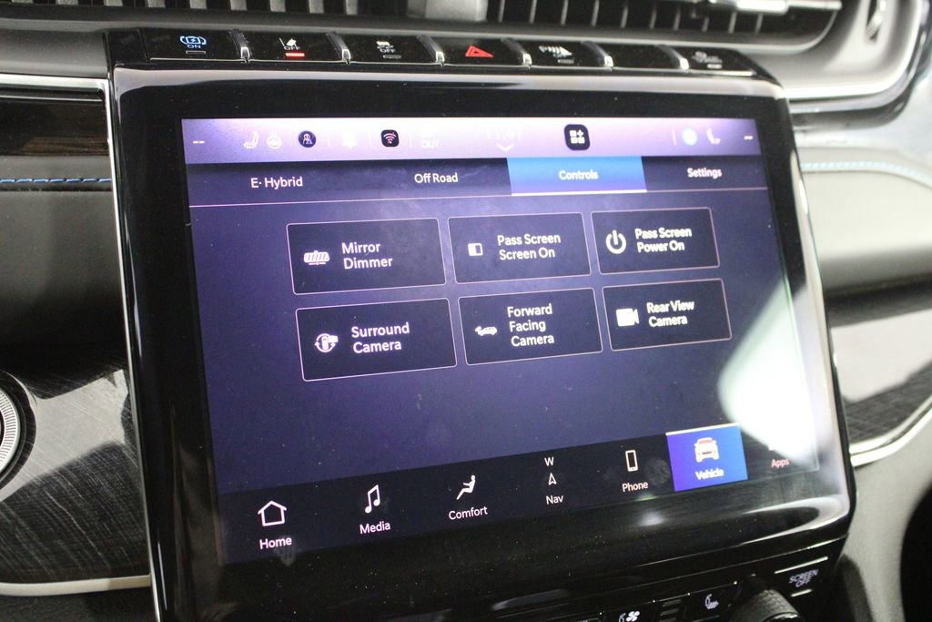 Used 2022 Jeep Grand Cherokee Trailhawk w/ Advanced Protech Group II image 37