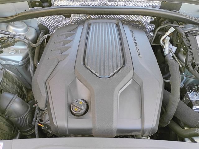 Used 2022 Porsche Macan AWD/4WD image 82