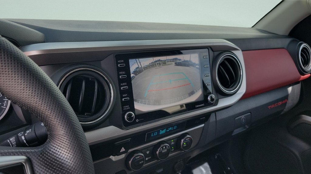 Used 2021 Toyota Tacoma SR5 RWD image 15