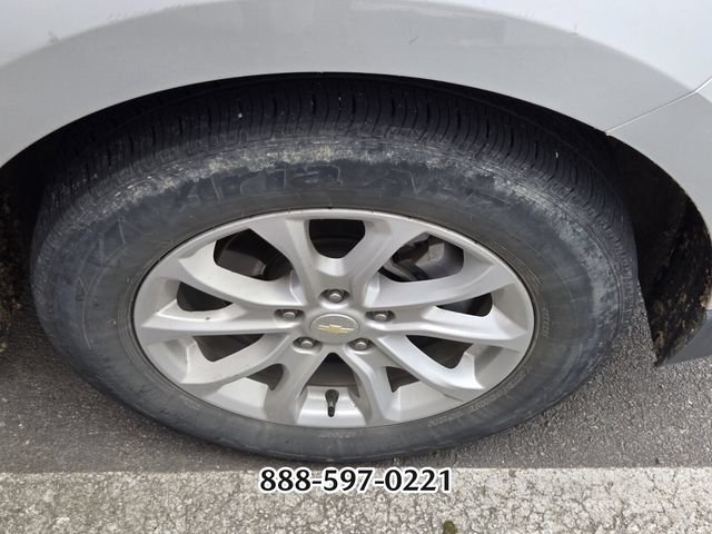 Used 2021 Chevrolet Equinox LS FWD image 10