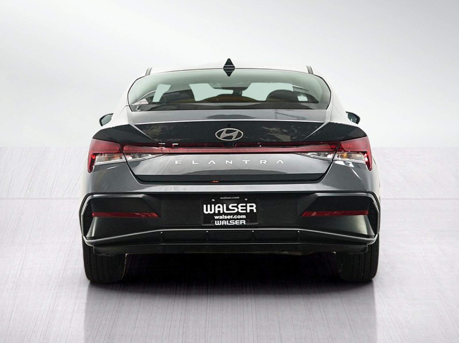 Used 2025 Hyundai Elantra SEL FWD image 4
