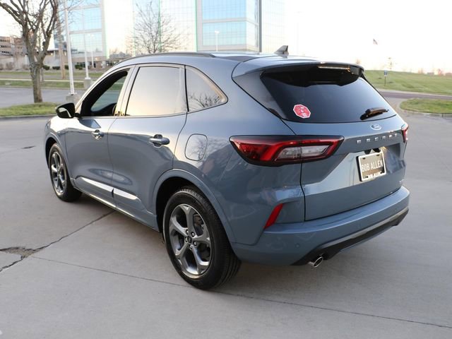 Used 2024 Ford Escape ST-Line w/ Tech Pack #1 image 4