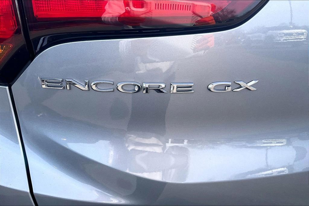 Used 2023 Buick Encore GX Essence w/ Experience Buick Package FWD image 23