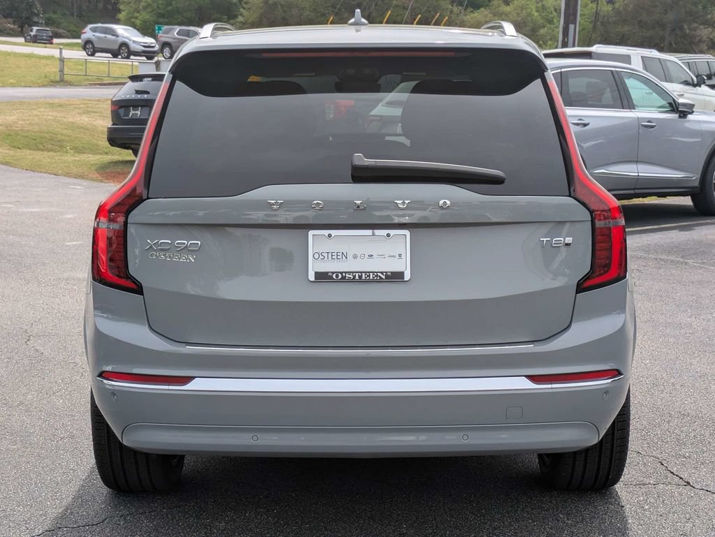 Used 2026 Volvo XC90 T8 Plus w/ Protection Package AWD/4WD image 5