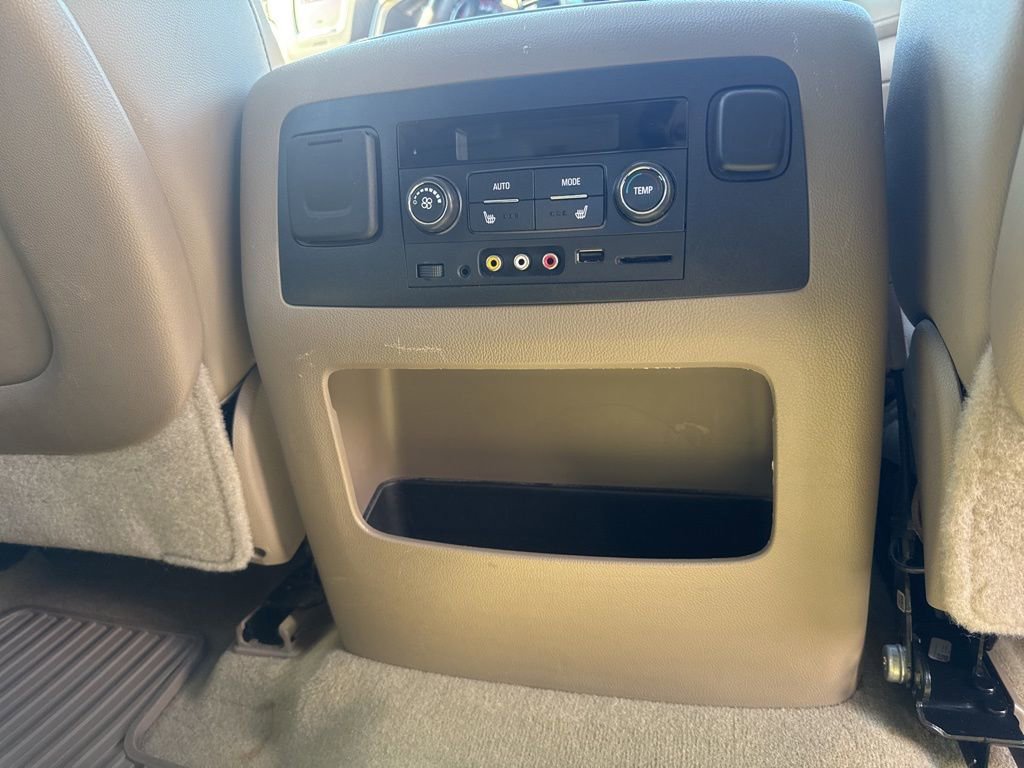 Used 2016 GMC Yukon SLT w/ Open Road Package image 17