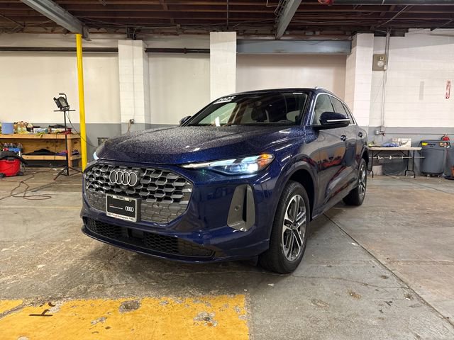 Certified 2025 Audi Q5 Premium w/ Convenience Package AWD/4WD image 1