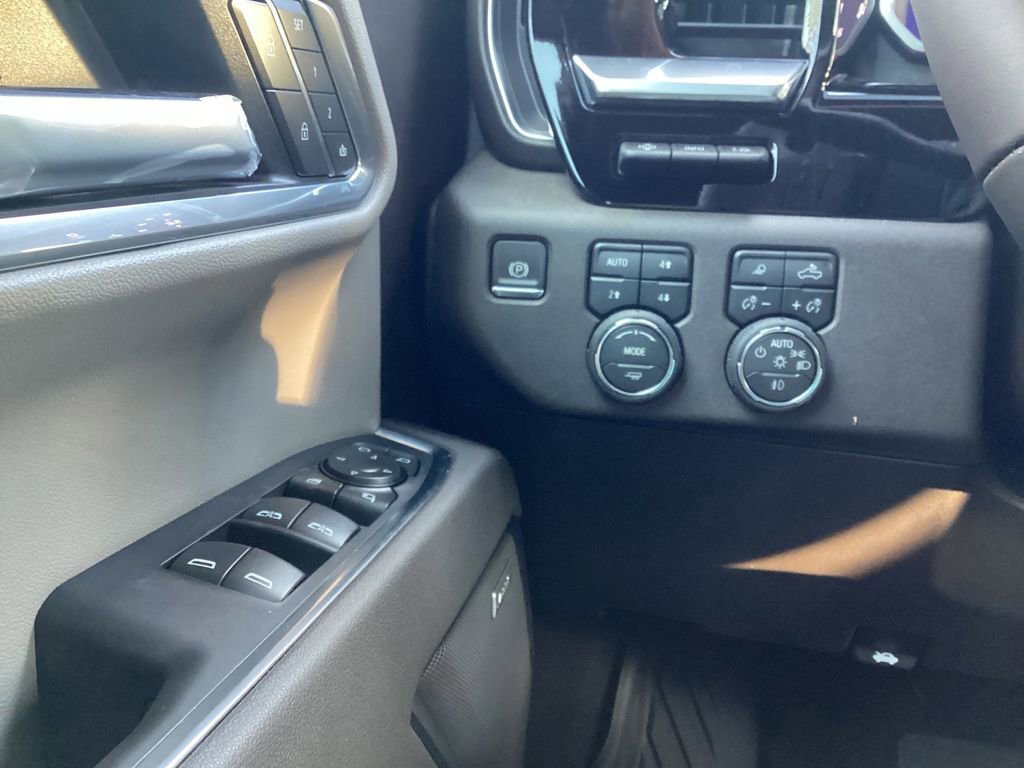 New 2026 Chevrolet Silverado 1500 LTZ w/ LTZ Premium Package AWD/4WD image 24