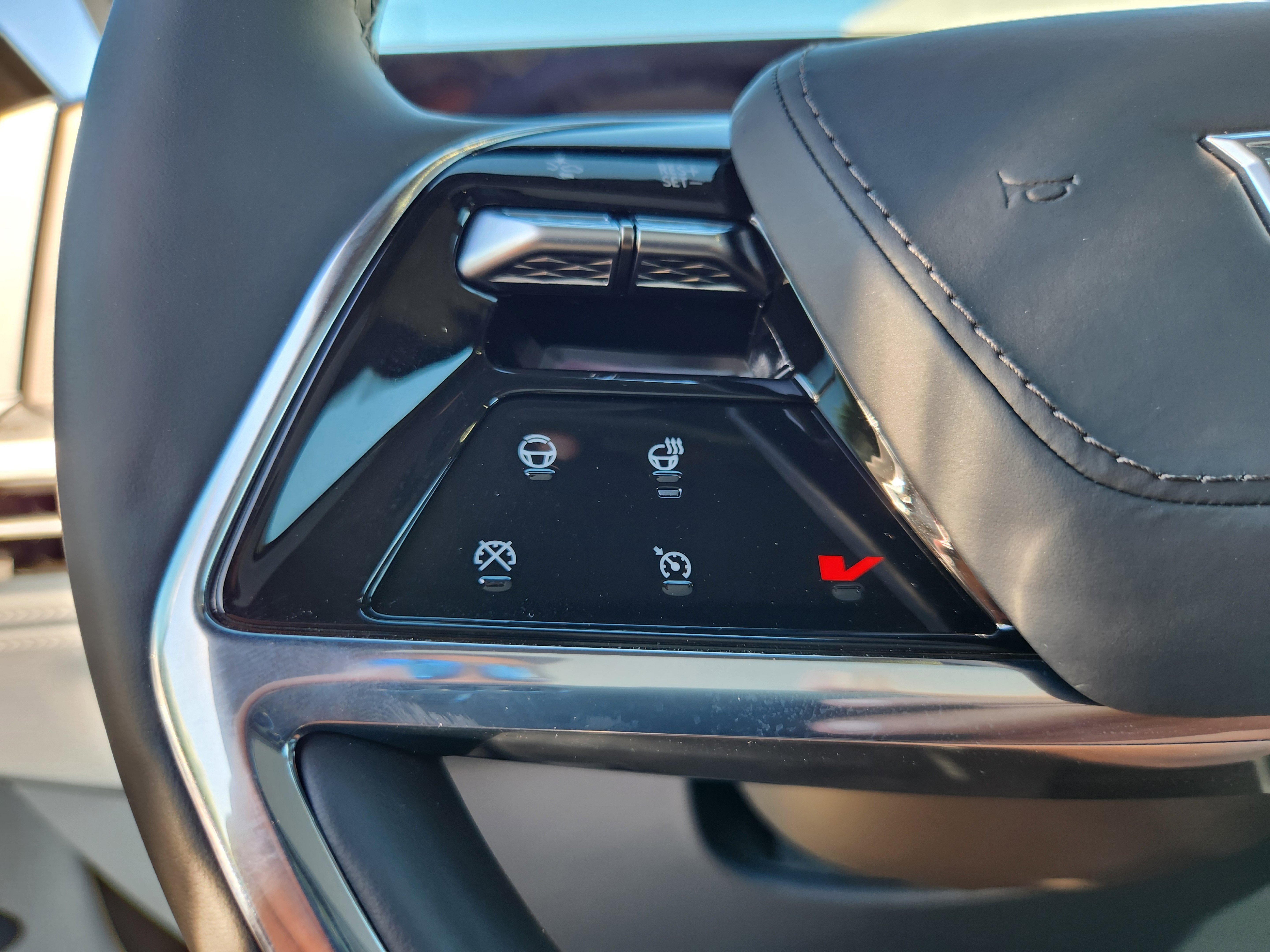 New 2025 Cadillac Escalade IQ Luxury 2 image 33