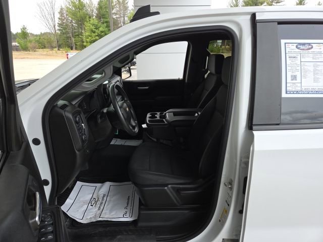 Used 2020 Chevrolet Silverado 1500 Custom w/ Custom Value Package image 16