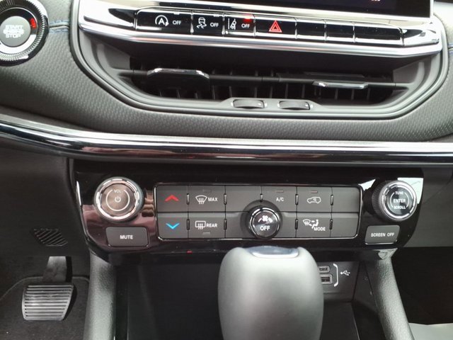 New 2026 Jeep Compass Latitude image 15