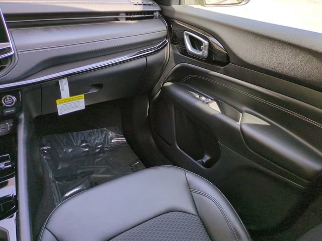 Used 2022 Jeep Compass Altitude image 17