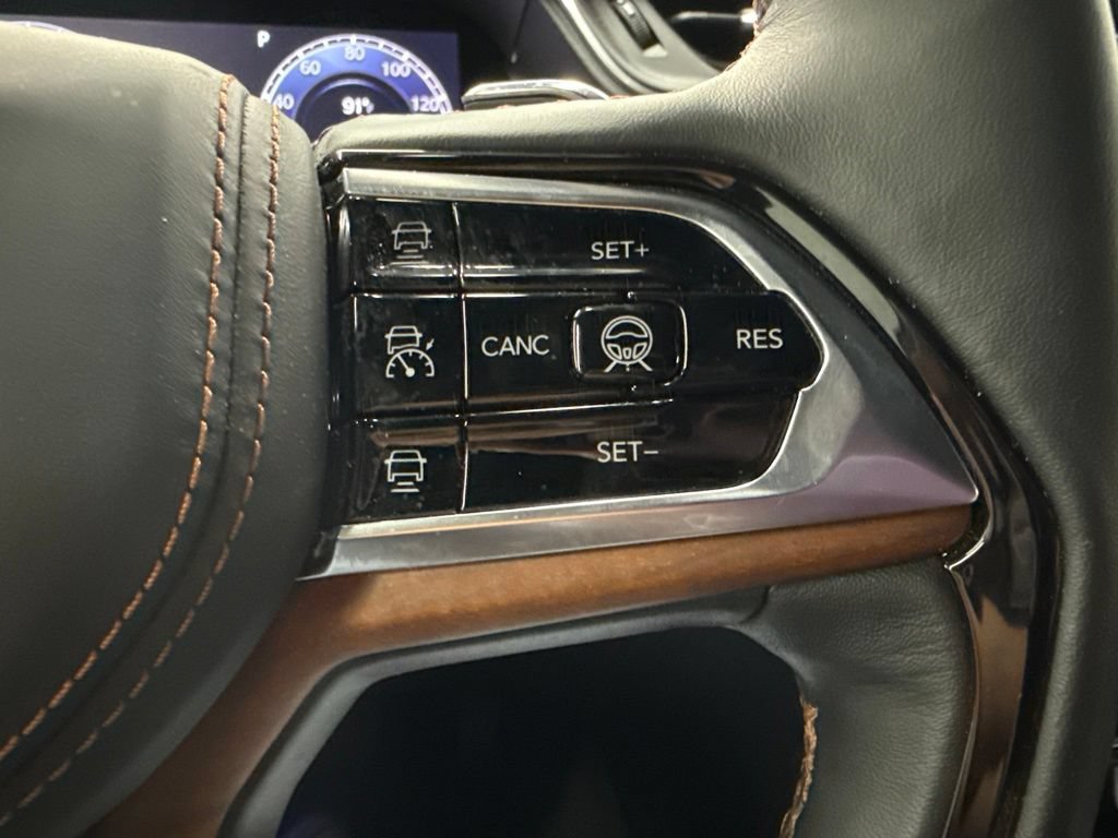 Used 2021 Jeep Grand Cherokee L Summit AWD/4WD image 25