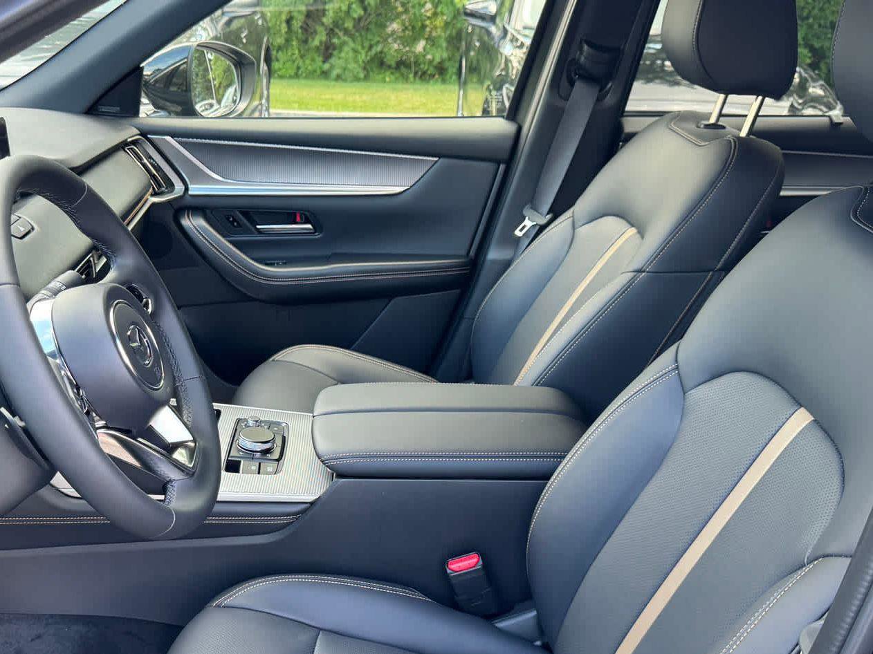 New 2025 MAZDA CX-90 3.3 Turbo w/ Premium Plus Pkg image 12