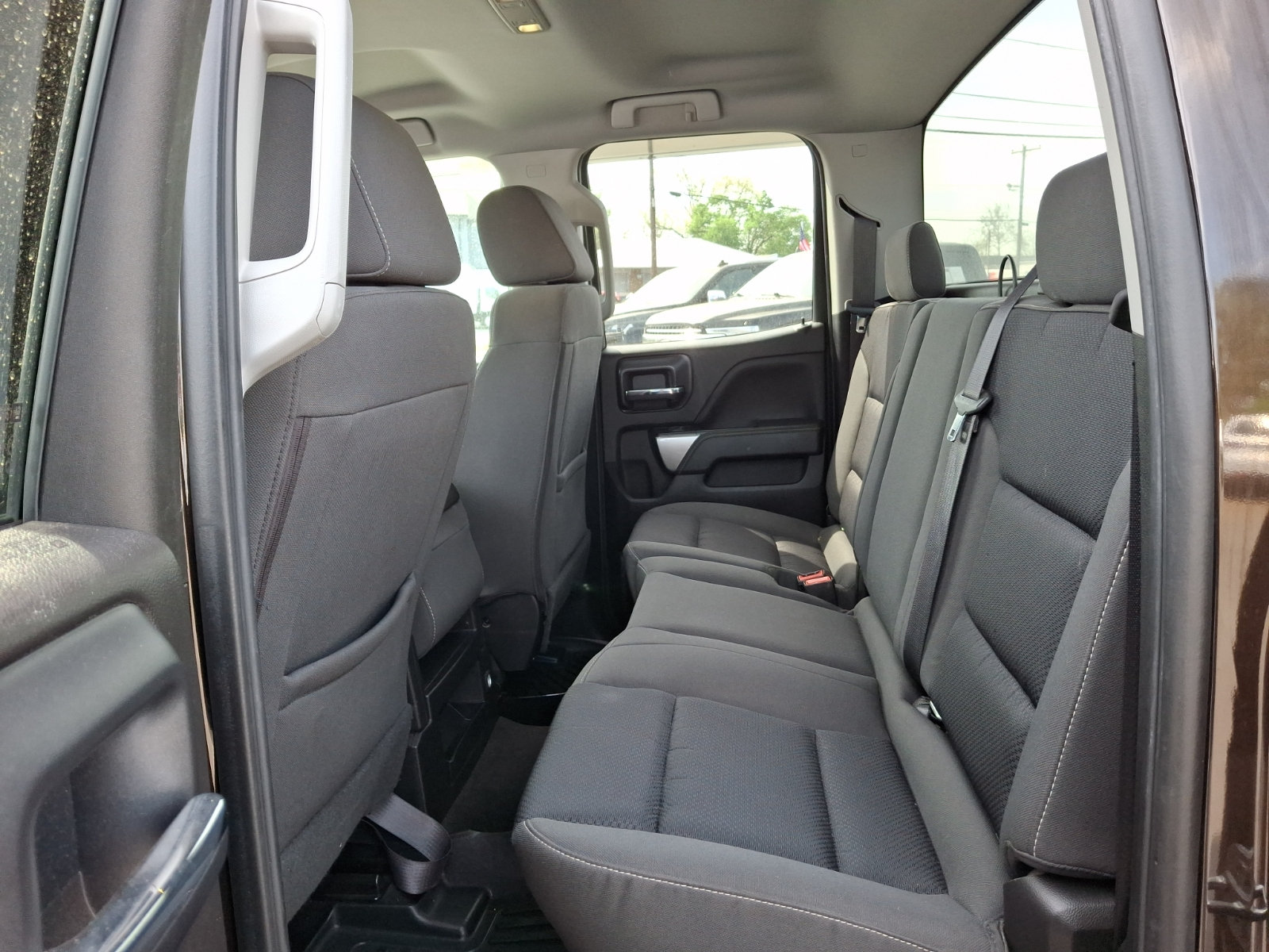 Used 2018 Chevrolet Silverado 1500 LT AWD/4WD image 11