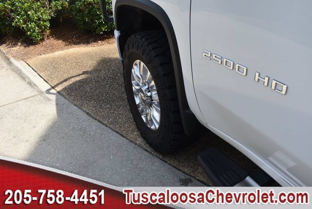 Used 2021 Chevrolet Silverado 2500 High Country w/ Z71 Off-Road Package AWD/4WD image 17