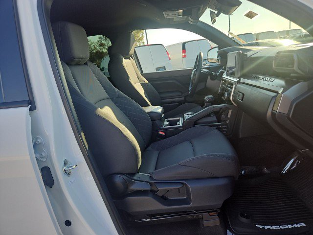 Used 2025 Toyota Tacoma SR5 RWD image 27