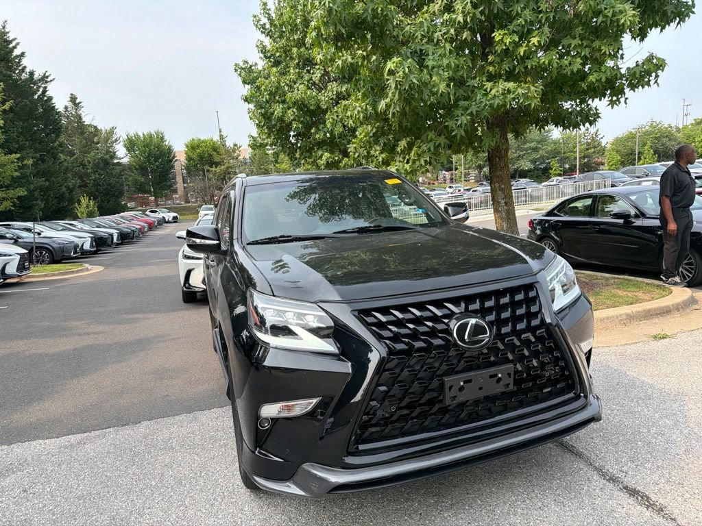 Used 2022 Lexus GX 460 Premium w/ Accessory Package AWD/4WD image 7