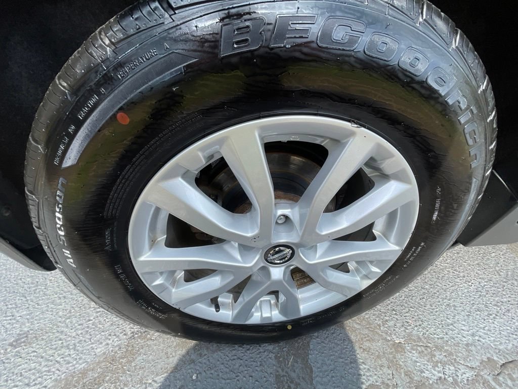 Used 2019 Nissan Rogue SV AWD/4WD image 28