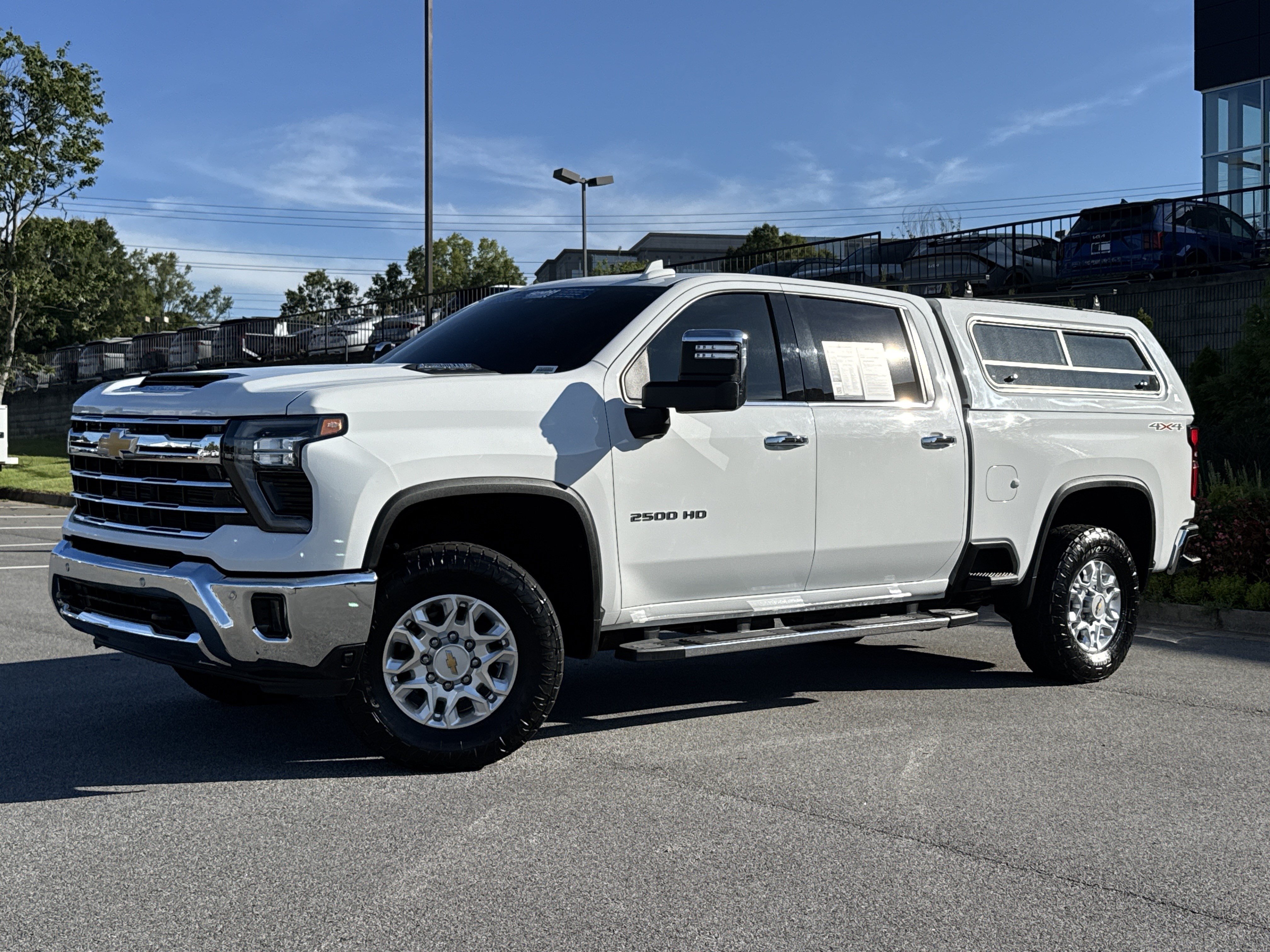 Used 2024 Chevrolet Silverado 2500 LTZ AWD/4WD image 5