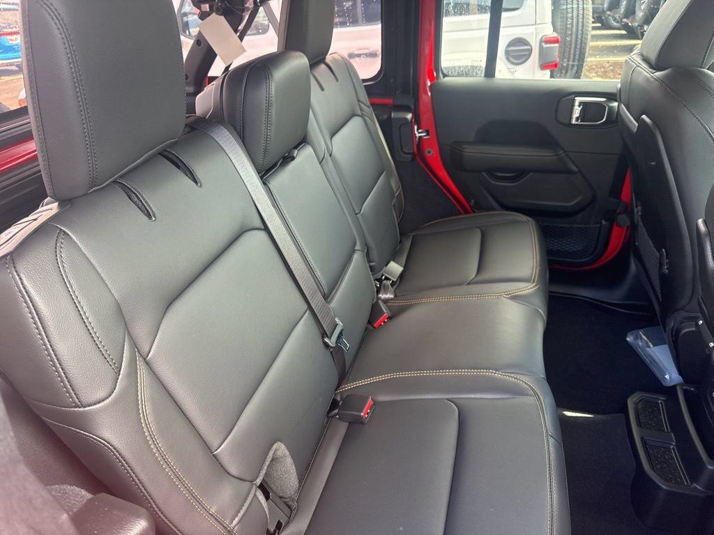 New 2025 Jeep Wrangler Unlimited Sahara AWD/4WD image 44