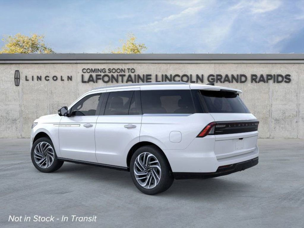 New 2026 Lincoln Navigator Reserve image 4