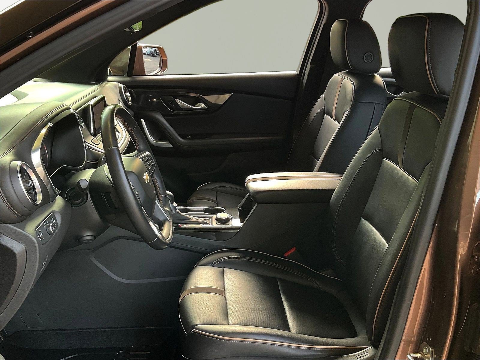 Used 2019 Chevrolet Blazer Premier w/ Sun and Wheels Package FWD image 21